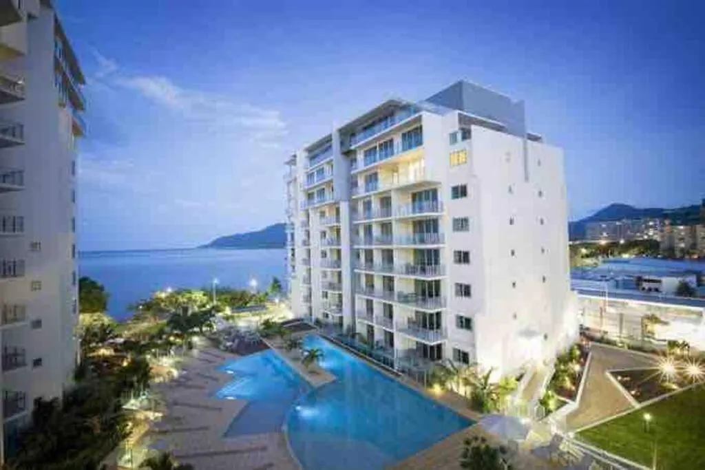 Trilogy On The Esplanade - Free Wi-Fi Apartment Cairns