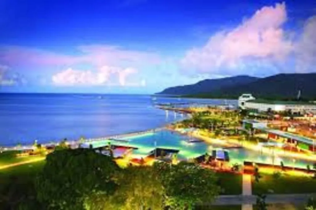 Trilogy On The Esplanade - Free Wi-Fi Apartment Cairns 0*,